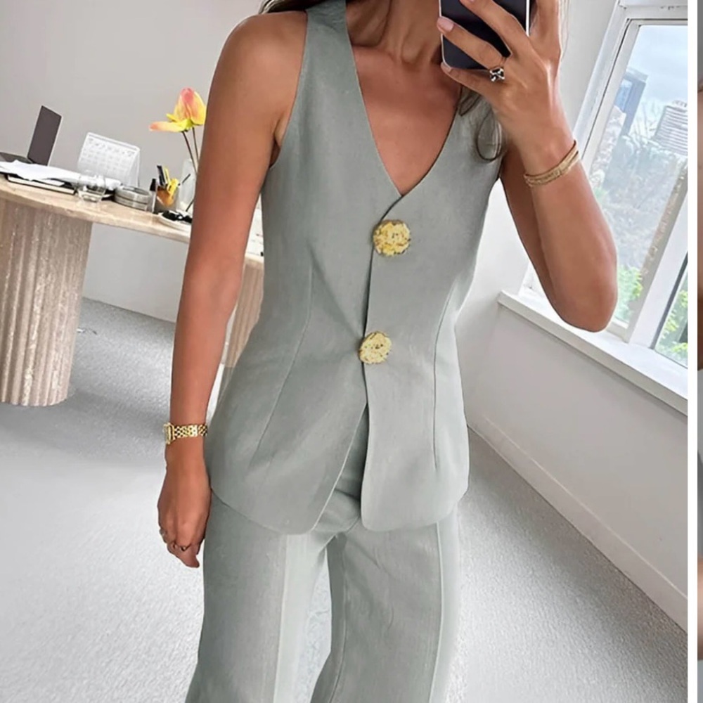 NWT Micas Solid Sleeveless Gray Suit Vest and Pants Set